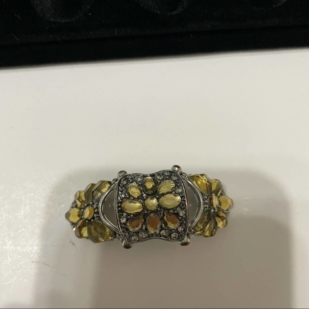 Statement Ring - Picture 7 of 8